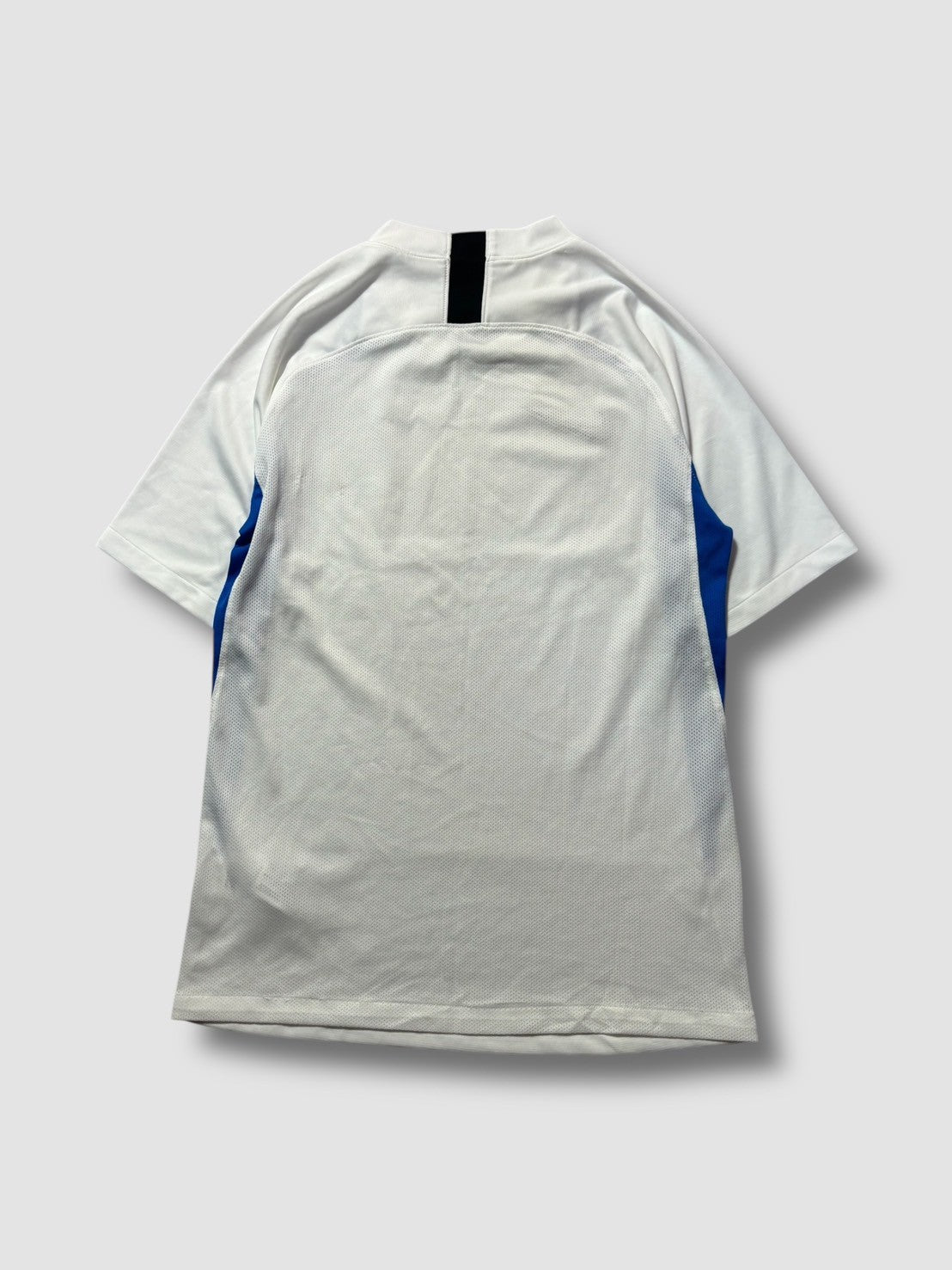 nike t-shirt
