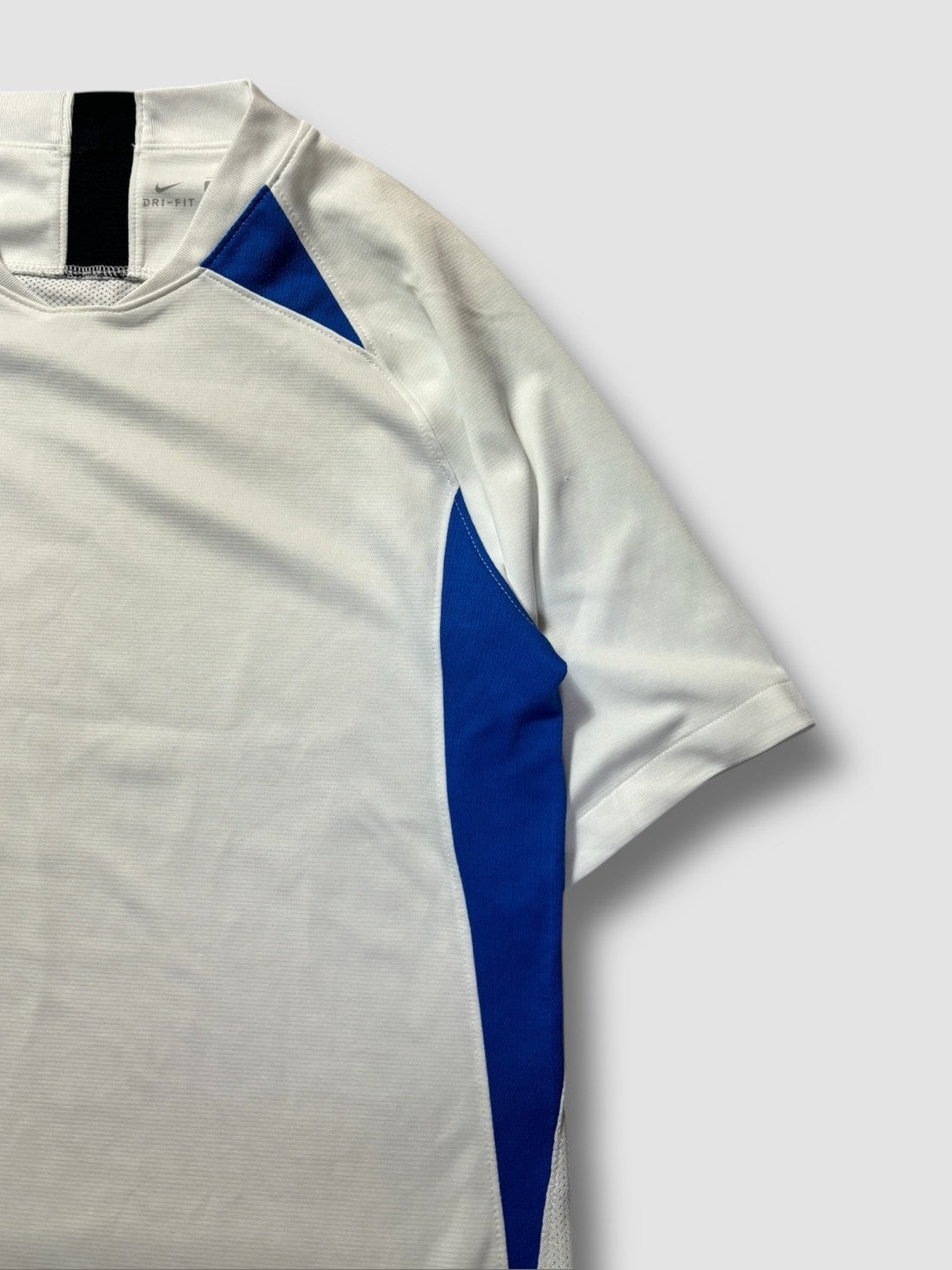 nike t-shirt