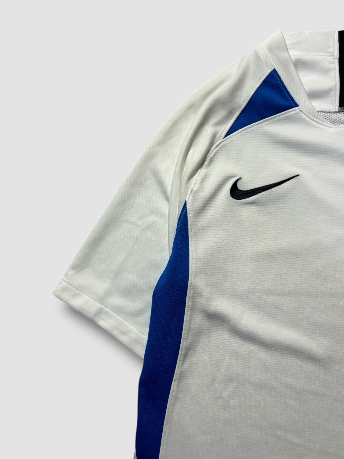 nike t-shirt