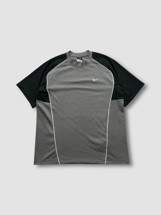 nike t-shirt