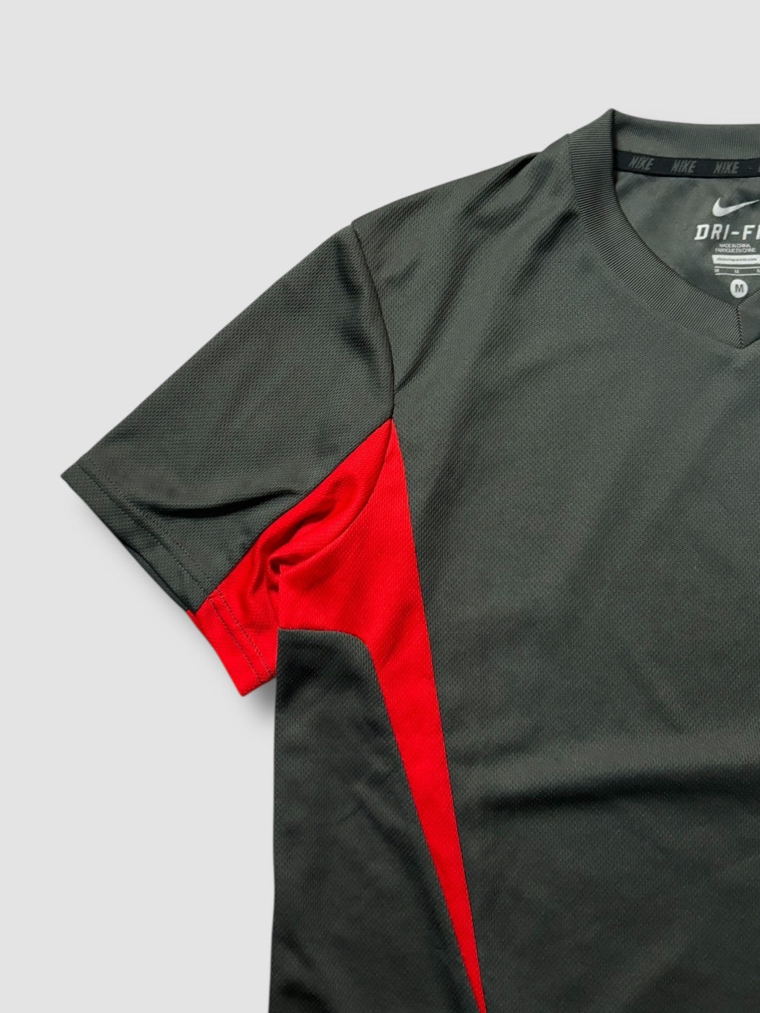 nike t-shirt